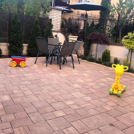Appartamento Vrnjacka Idila Vrnjačka Banja Esterno foto